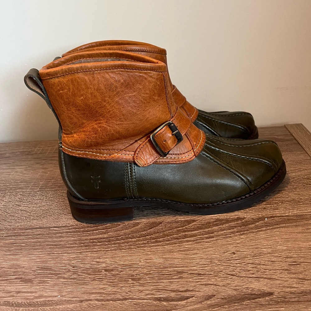 Frye Veronica Insulated Duck Boots size 9